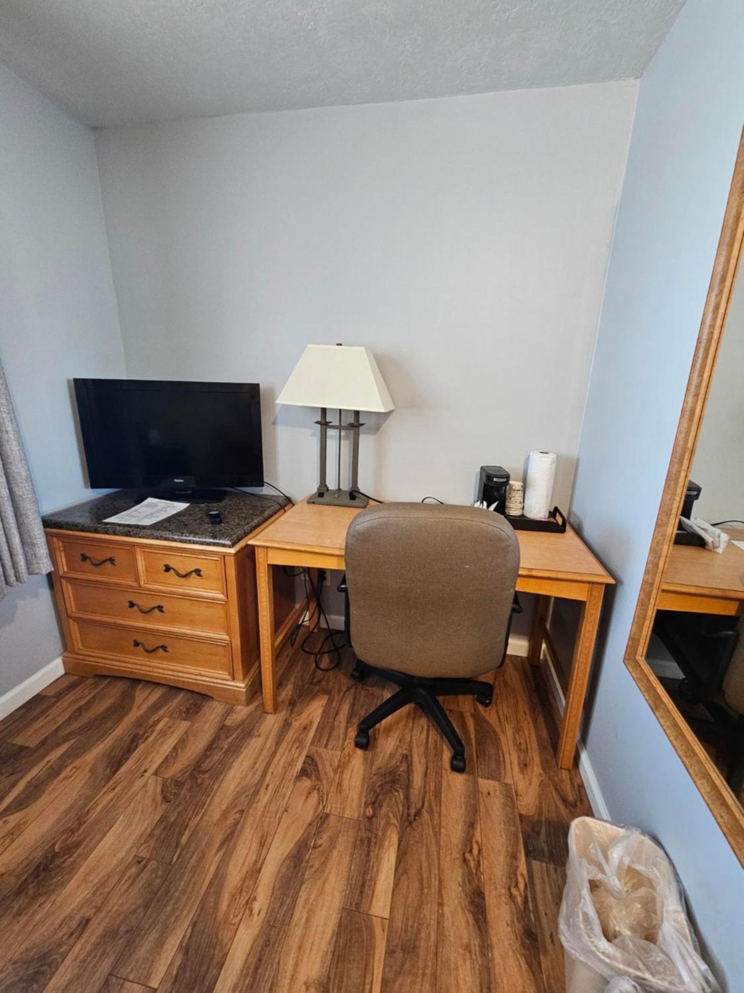 Captain'S Inn And Suites Alexandria Bay Εξωτερικό φωτογραφία